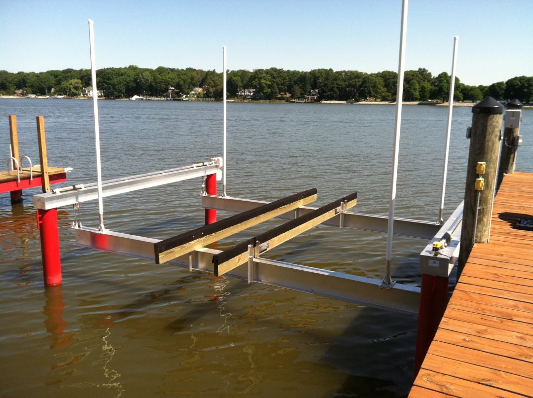 BOAT LIFTS D.K. Construction Inc.